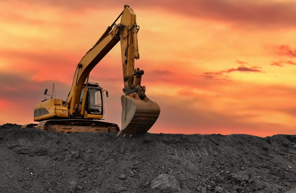 mining industry risks, opportunities