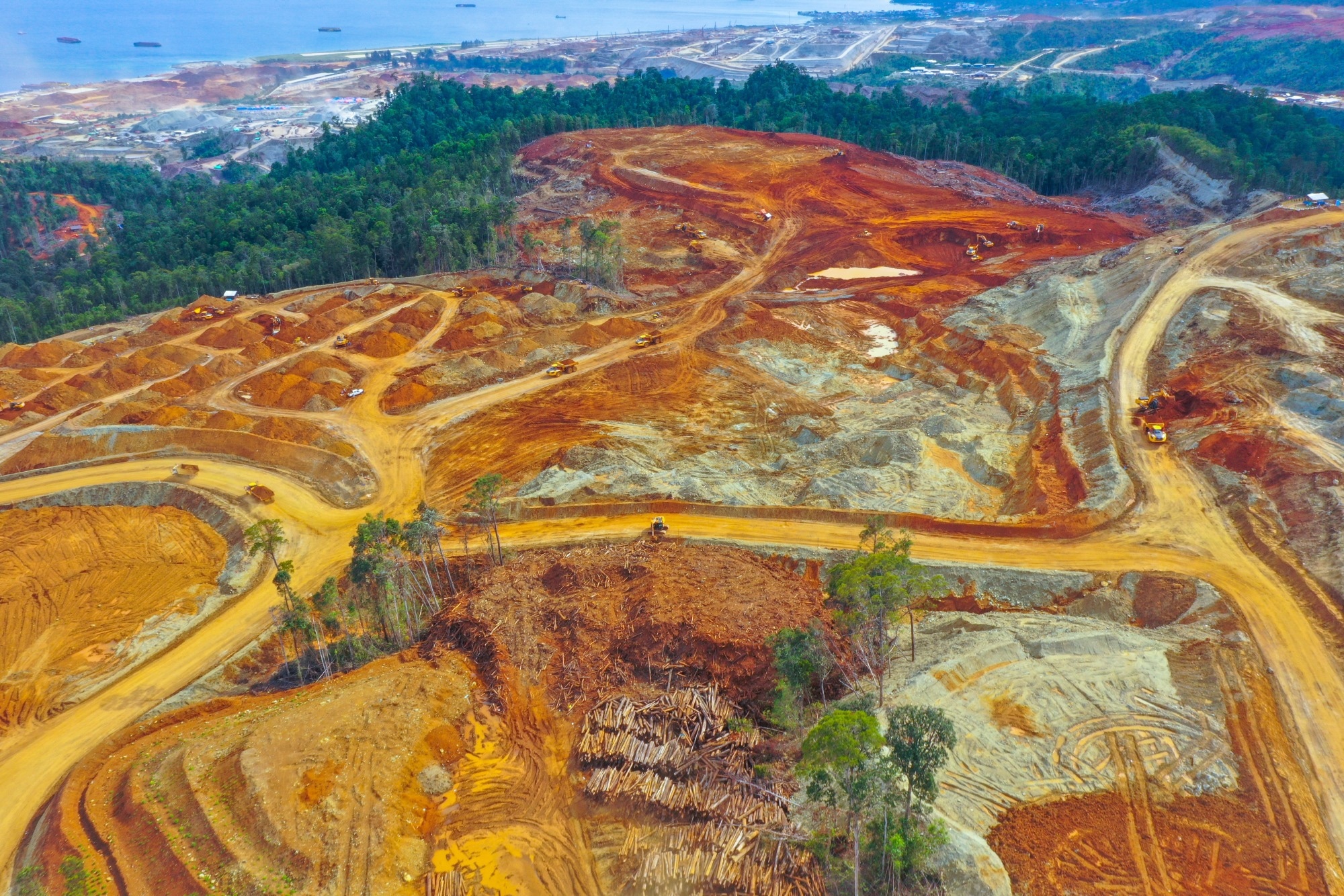 nickel ore mining from above