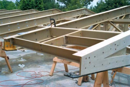 pultruded fiberglass/vinyl ester structural shapes