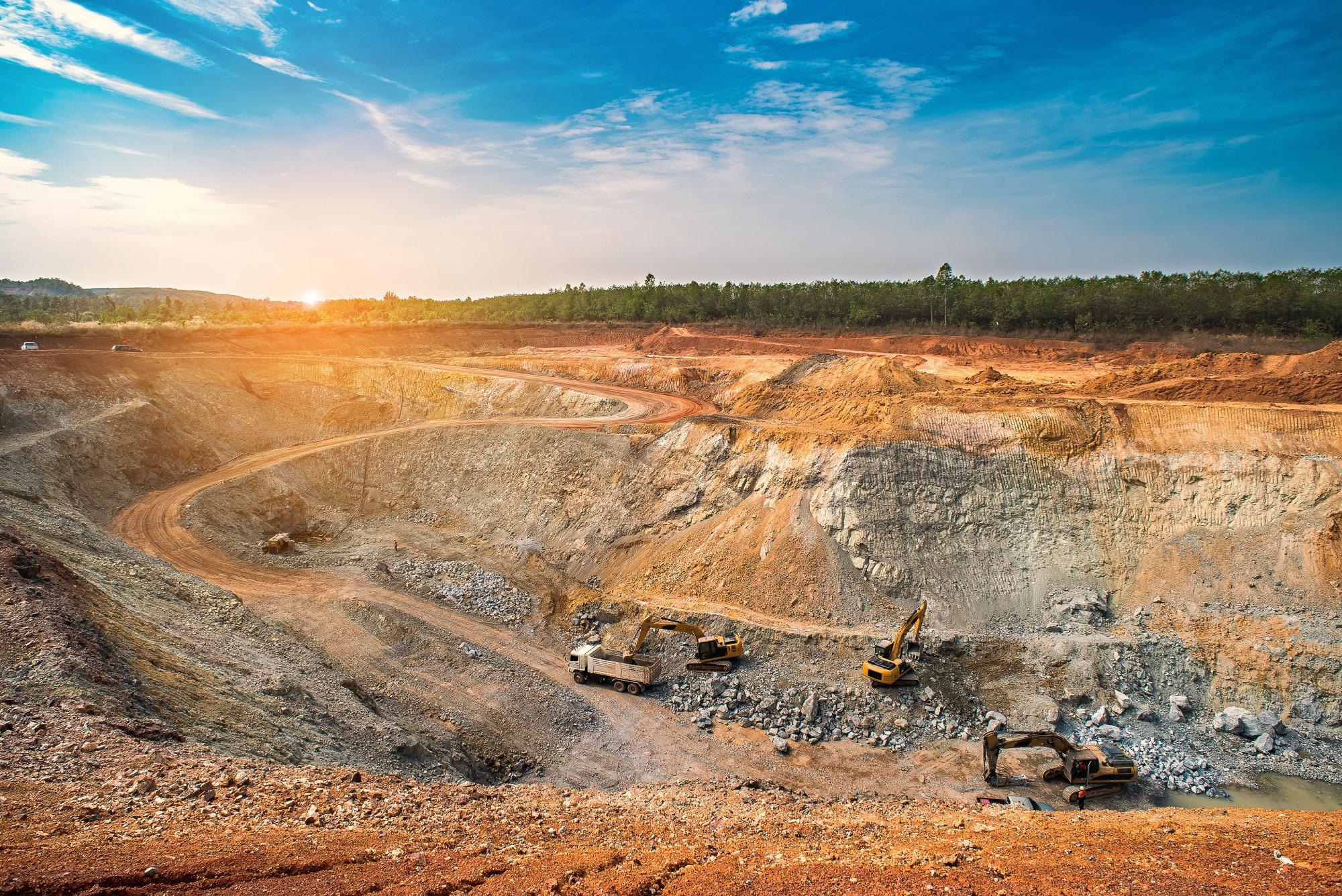 Churchill Signs Definitive Option Agreement to Acquire Florence Property from Altius.