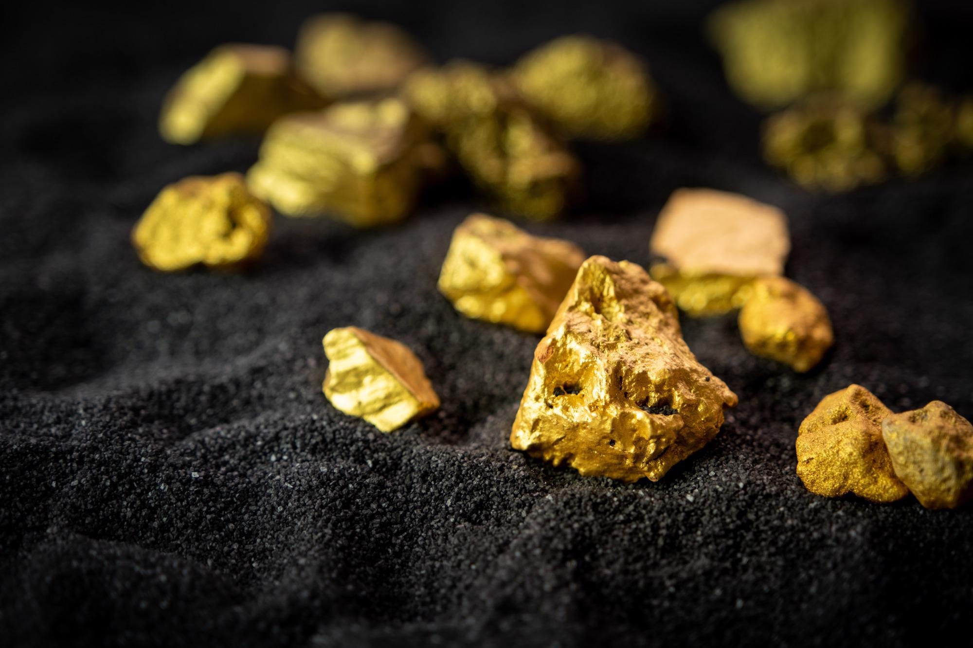 Sirios Ropes in InnovExplo Inc. for Structural Geology Study of Aquilon Gold Property.