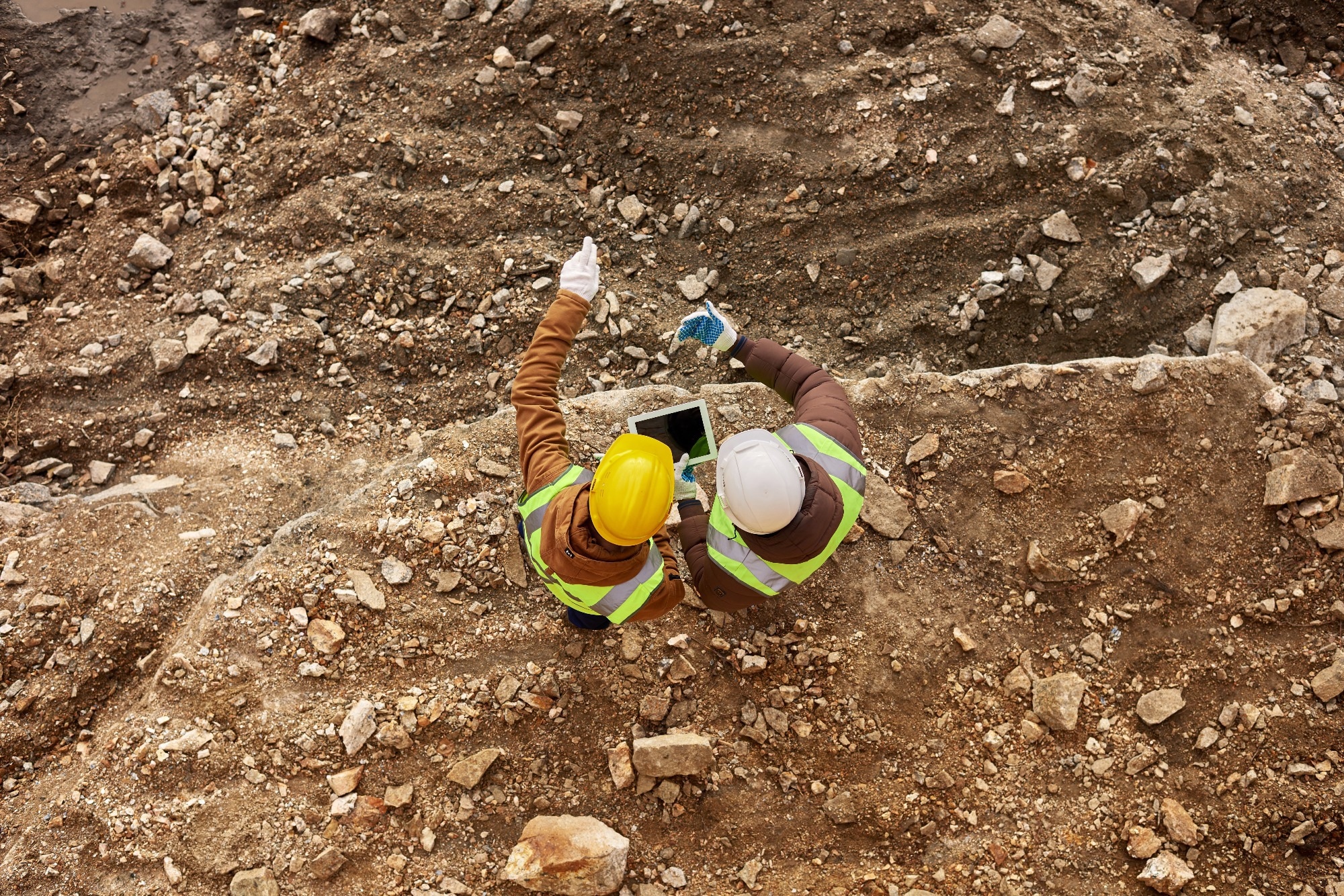 Elcora Commences Operations at Morocco Manganese Mining Concession.