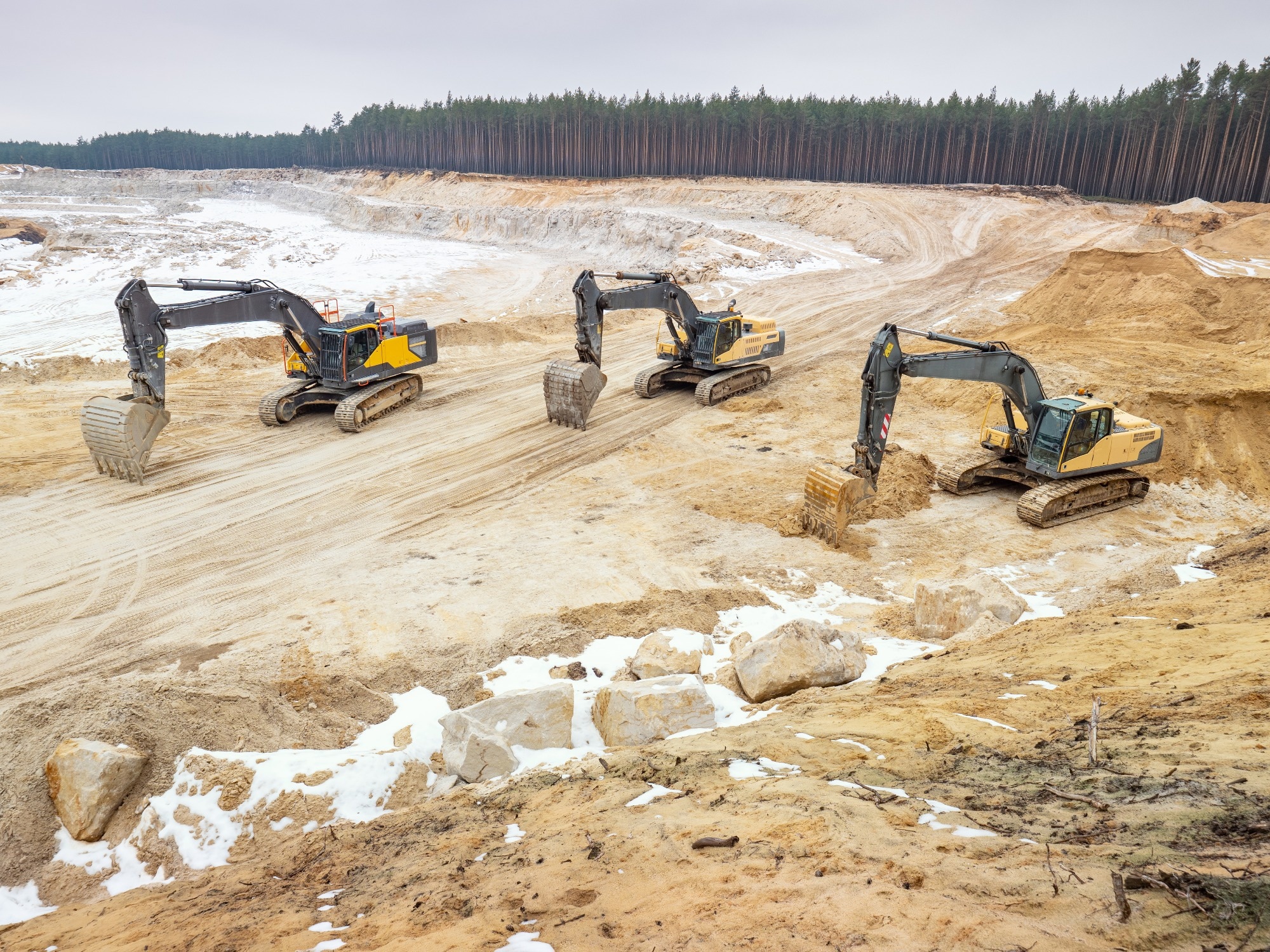 Seifertite Elasticity Explains Deep Mantle Seismic Anomalies