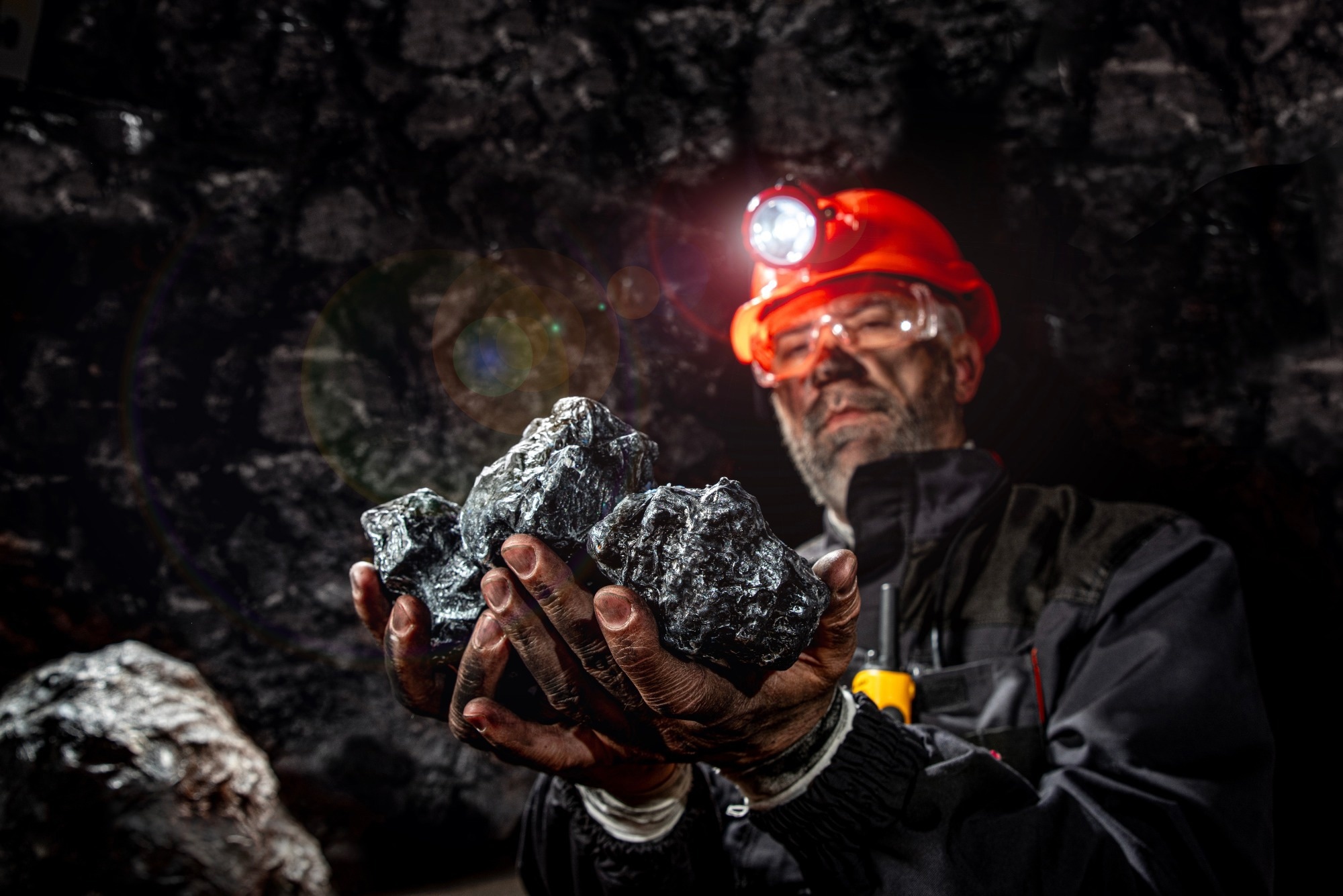Terahertz Spectroscopy and AI Enable Coal-Rock Interface Detection