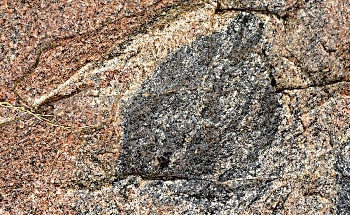Thunderbird Minerals Signs Mineral Lease and Option Agreement with Bull Mountain Resources for Apache Property