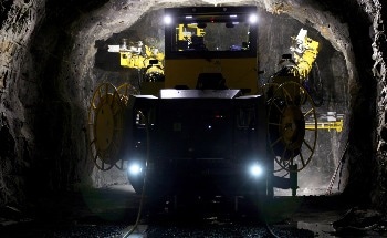 Enhancing Thermal Management in Deep Mining: A Review of Cooling Technologies