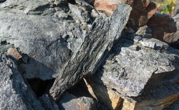 Graphite Goldmine: How Australia Could Power the EV Boom